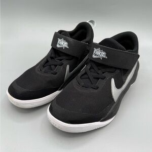 Nike Team Hustle D Fly Ease, Kid’s size 1.5
